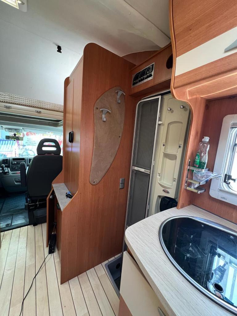 Camper Rent Motorhome Albanian Τίρανα Εξωτερικό φωτογραφία